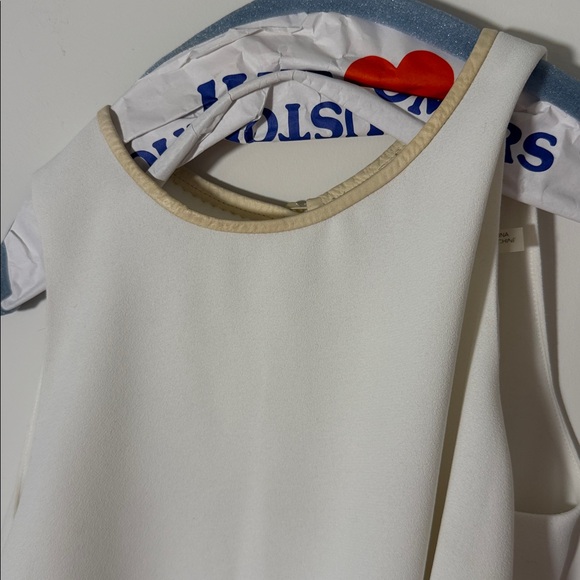 Alice + Olivia Elegant White Sleeveless Blouse size medium - Picture 7 of 7